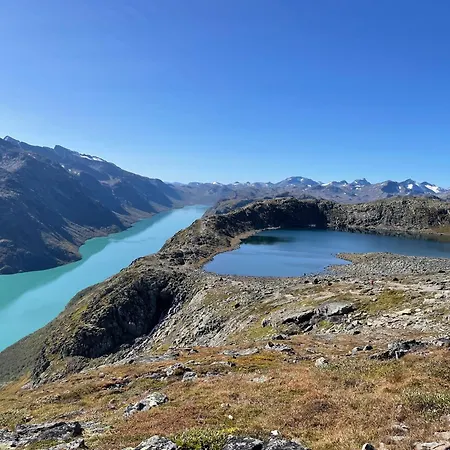 Bright, Homey In Center Διαμέρισμα *